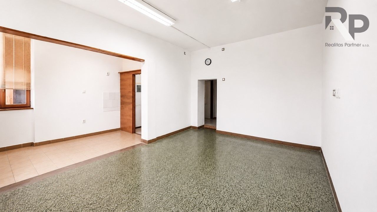 Pronájem komerčního prostoru 53 m² - foto 2