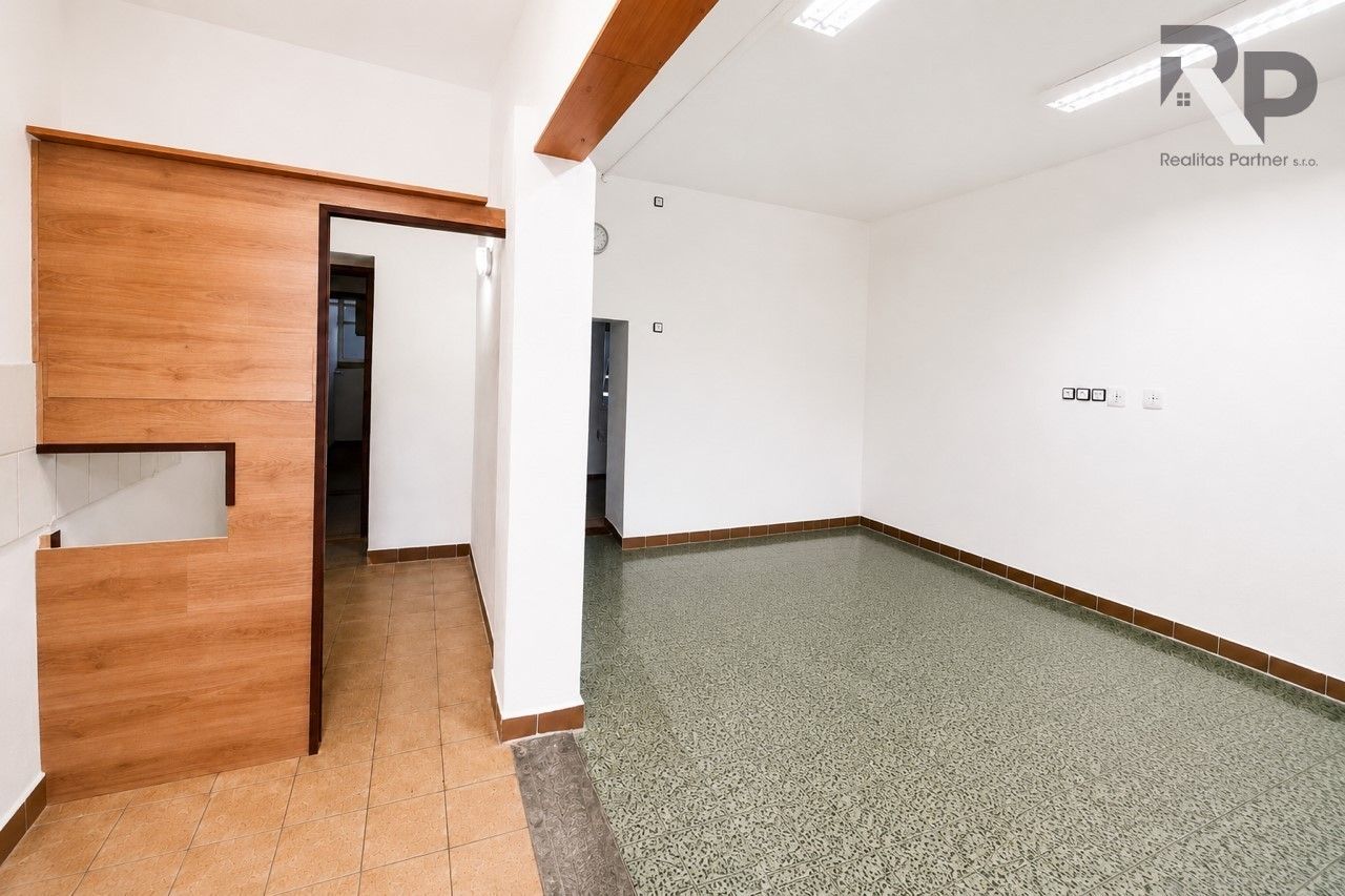 Pronájem komerčního prostoru 53 m² - foto 8