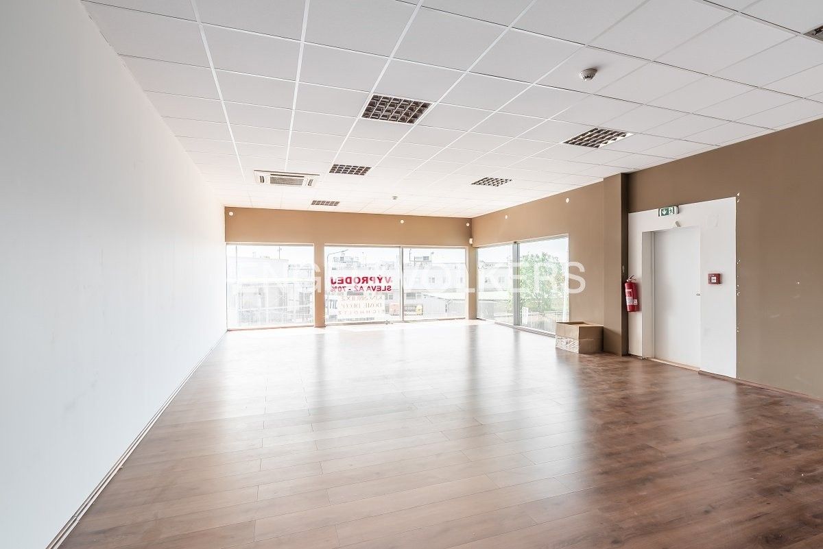 Pronájem komerčního prostoru 268 m² - foto 3