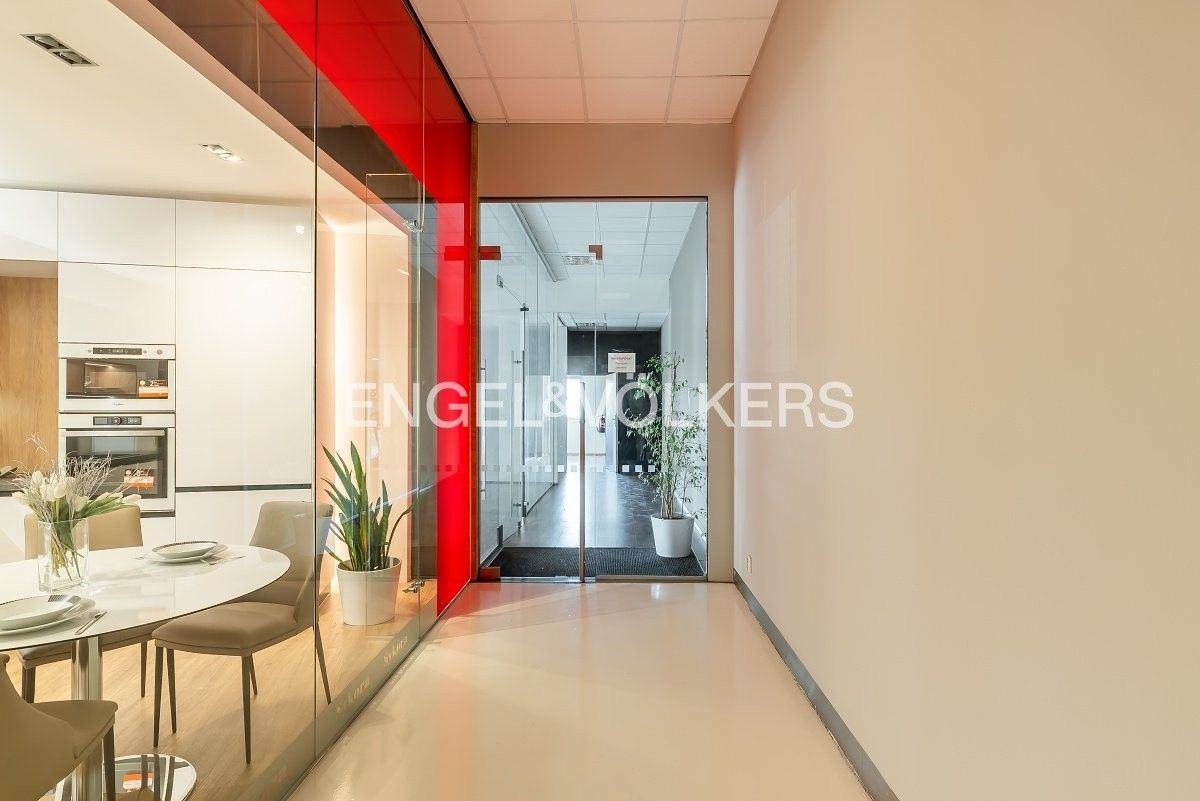 Pronájem komerčního prostoru 268 m² - foto 4