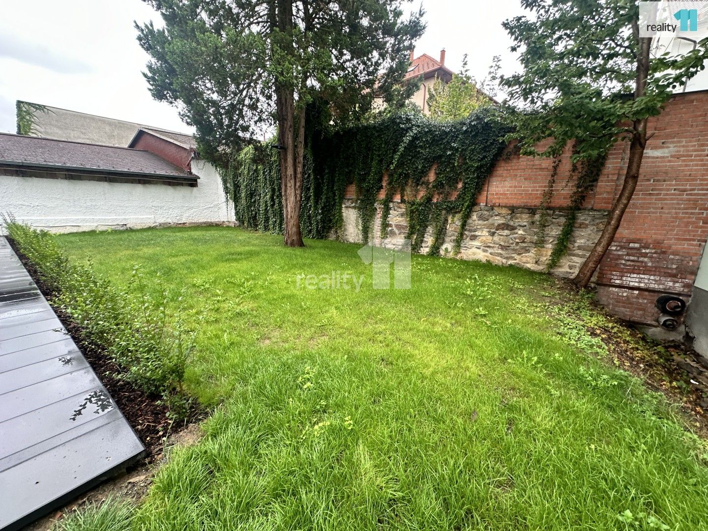 Pronájem bytu 2+kk 151 m² - foto 19