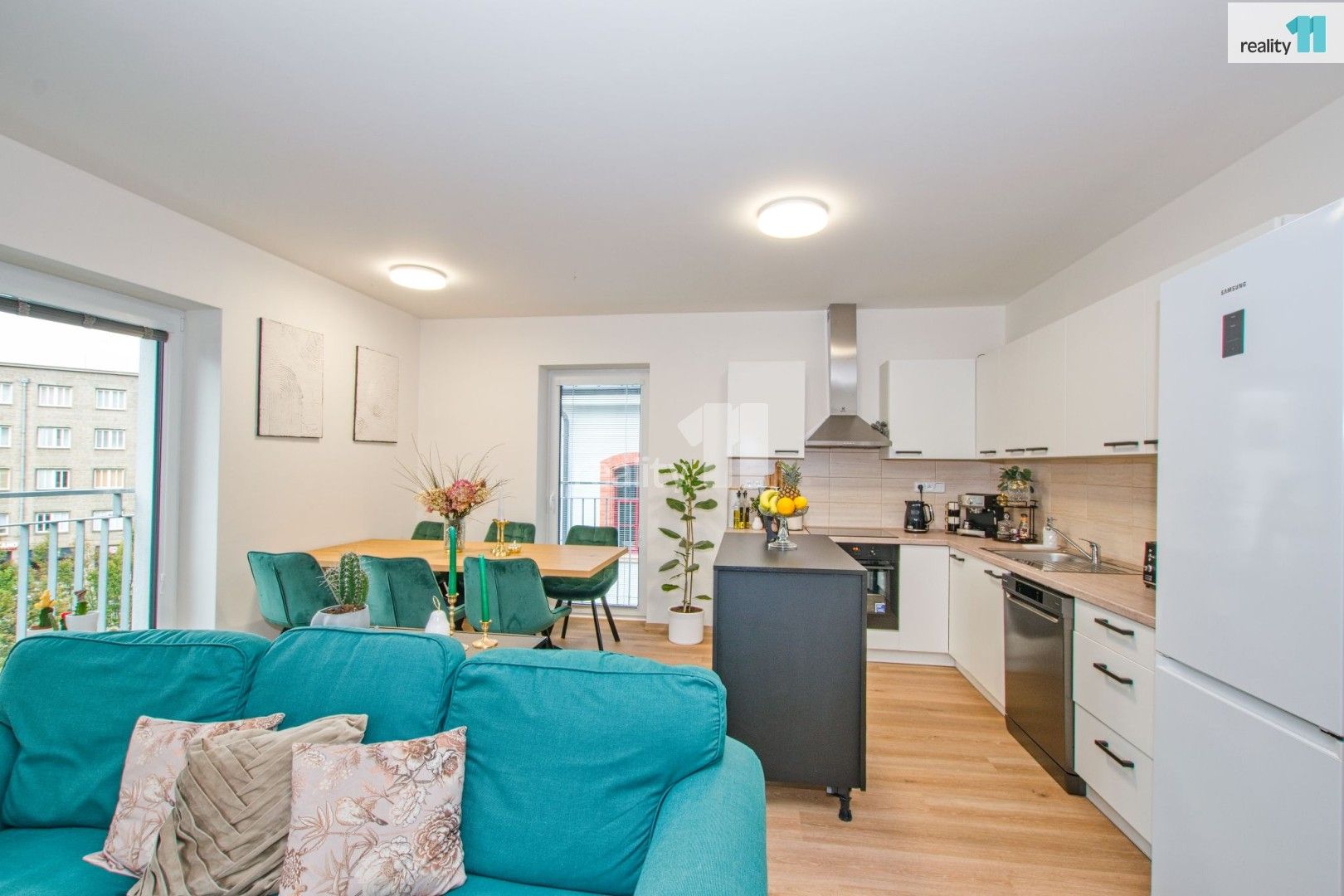 Pronájem bytu 3+kk 94 m² - foto 4