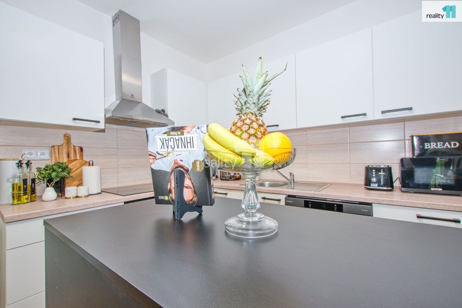Pronájem bytu 3+kk 94 m² - foto 10