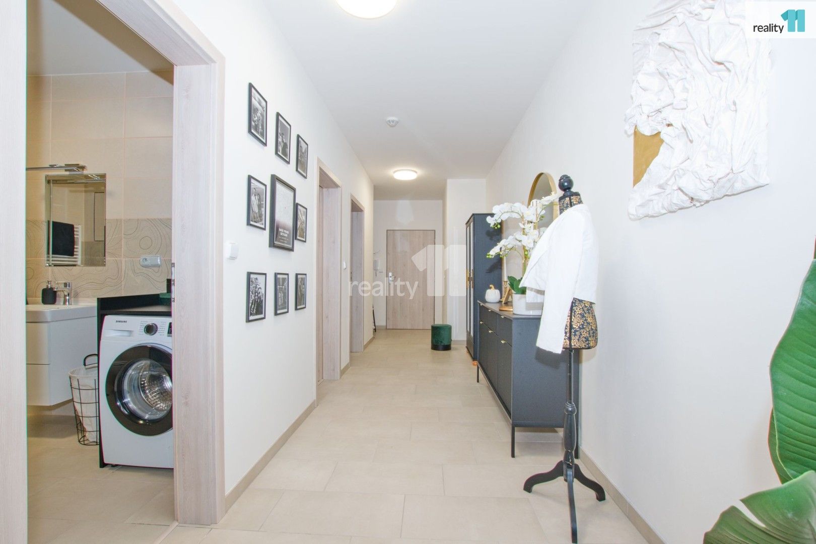 Pronájem bytu 3+kk 94 m² - foto 20