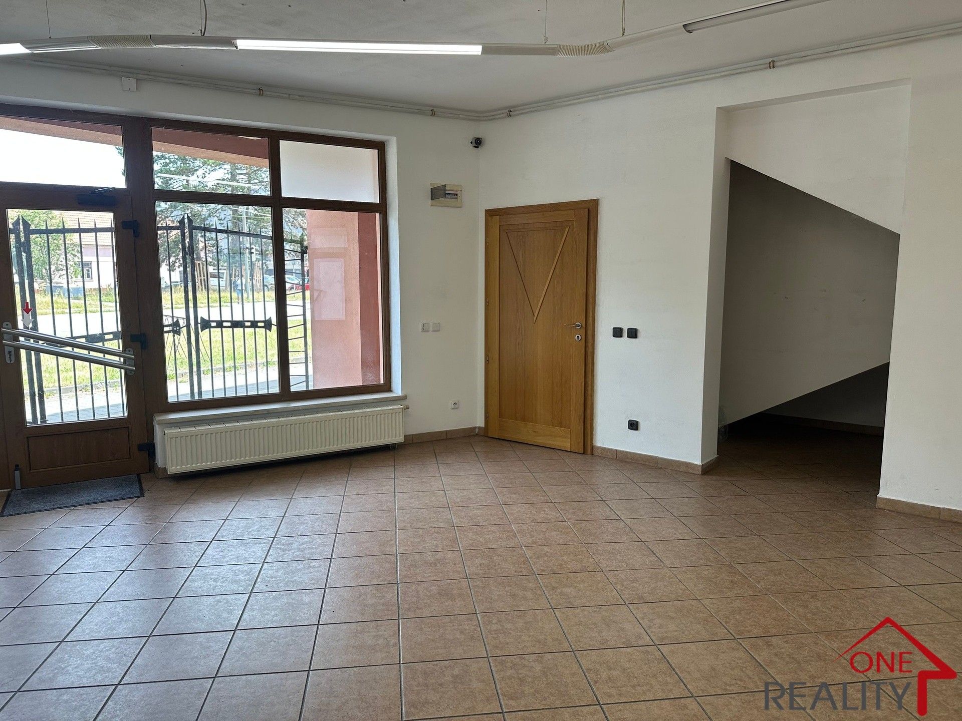 Pronájem komerčního prostoru 90 m² - foto 7