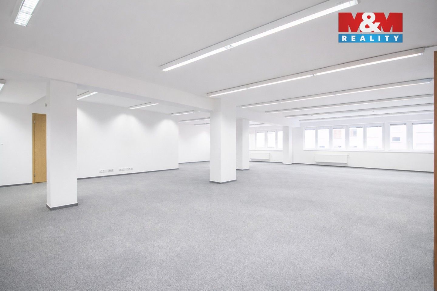 Prodej komerčního prostoru 401 m² - foto 5