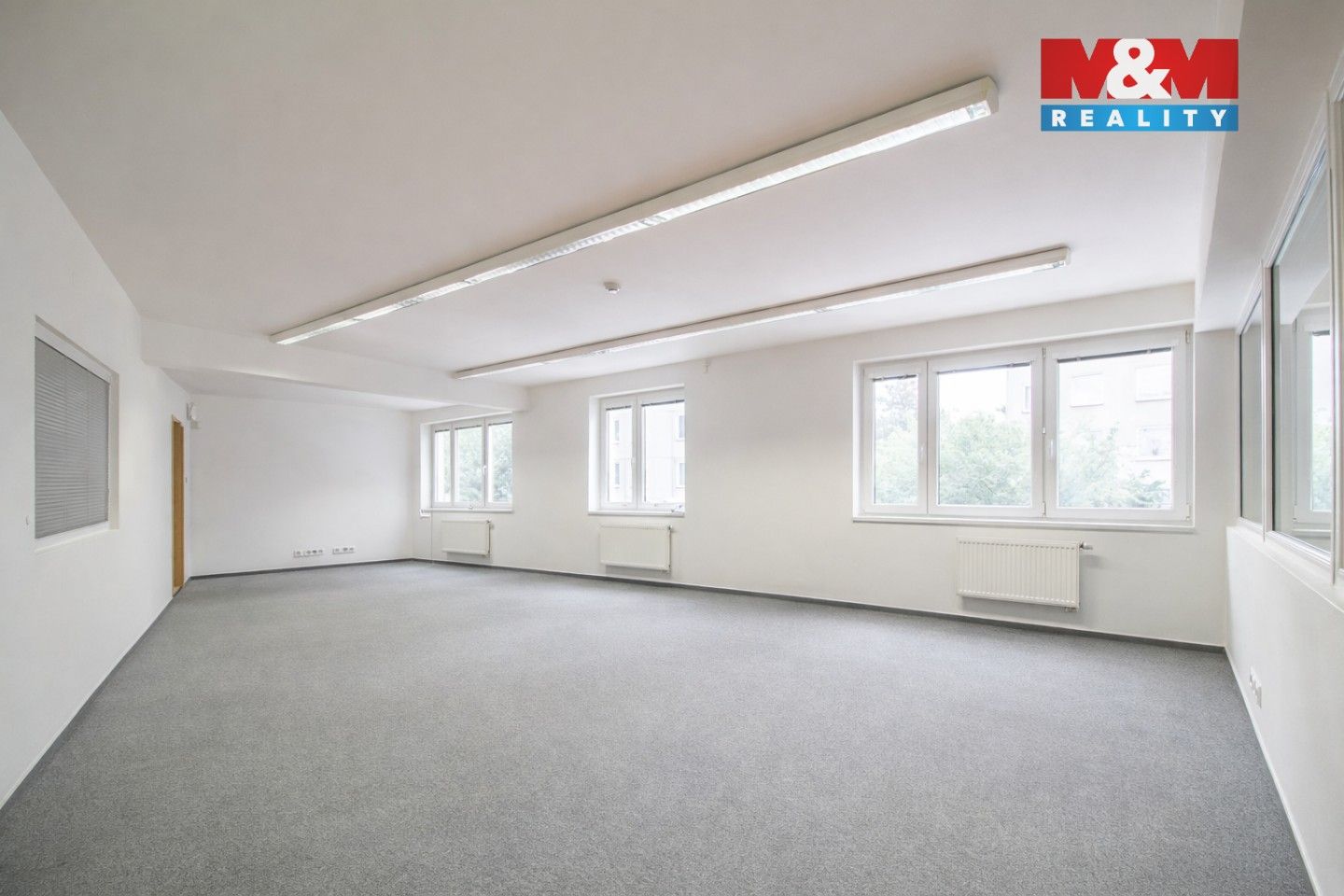 Prodej komerčního prostoru 401 m² - foto 11