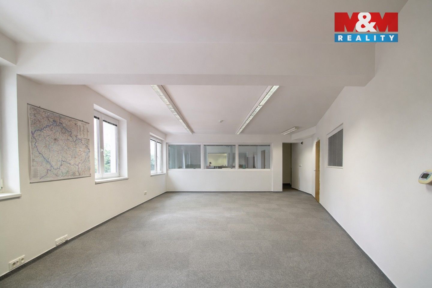 Prodej komerčního prostoru 401 m² - foto 12