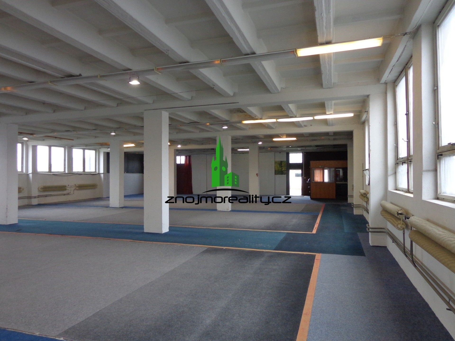 Pronájem komerčního prostoru 635 m² - foto 3