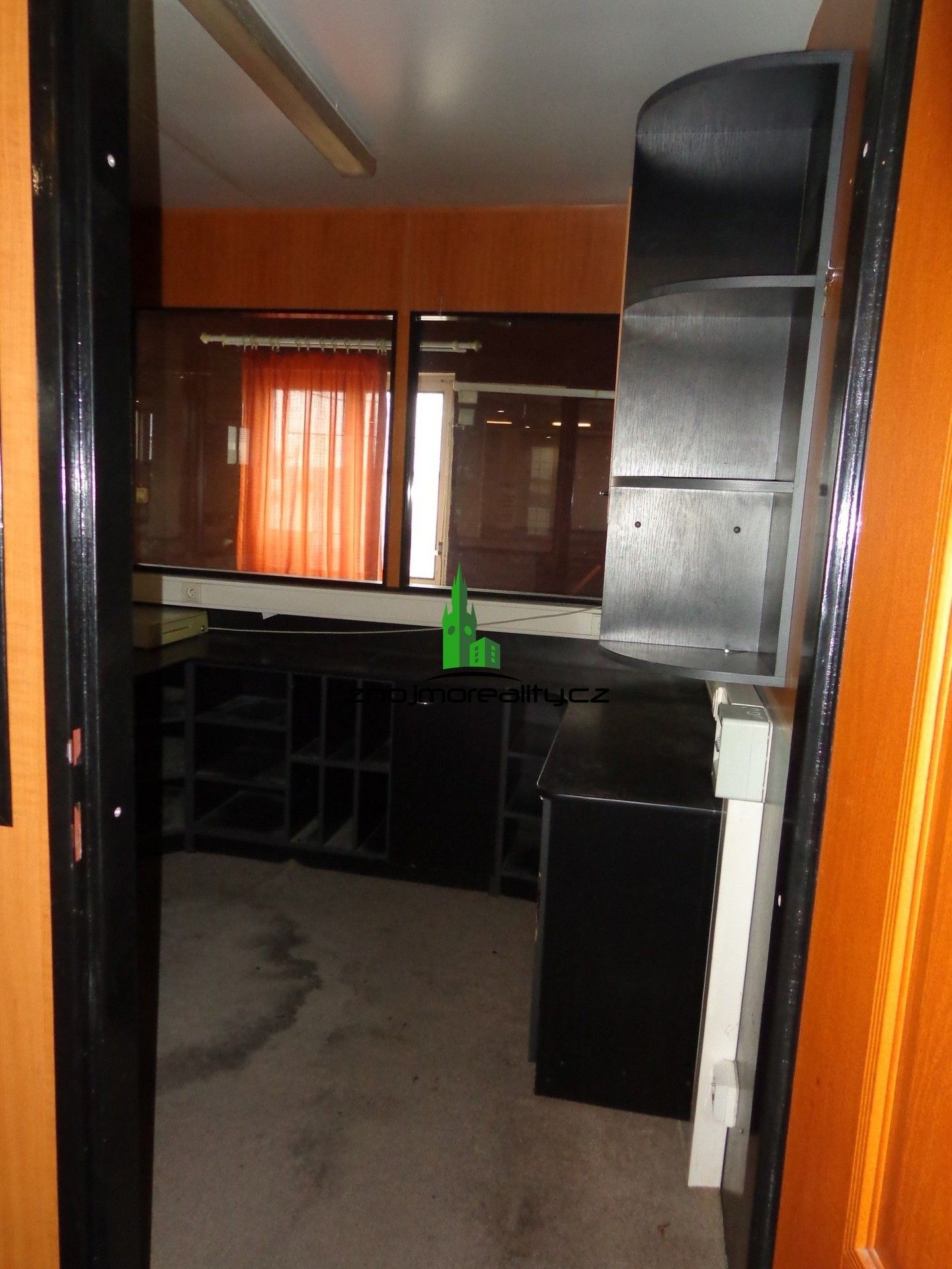 Pronájem komerčního prostoru 635 m² - foto 5