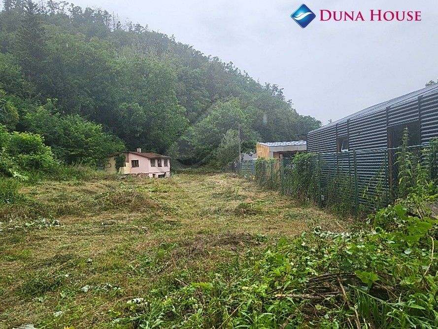 Prodej pozemku 2290 m² - foto 1