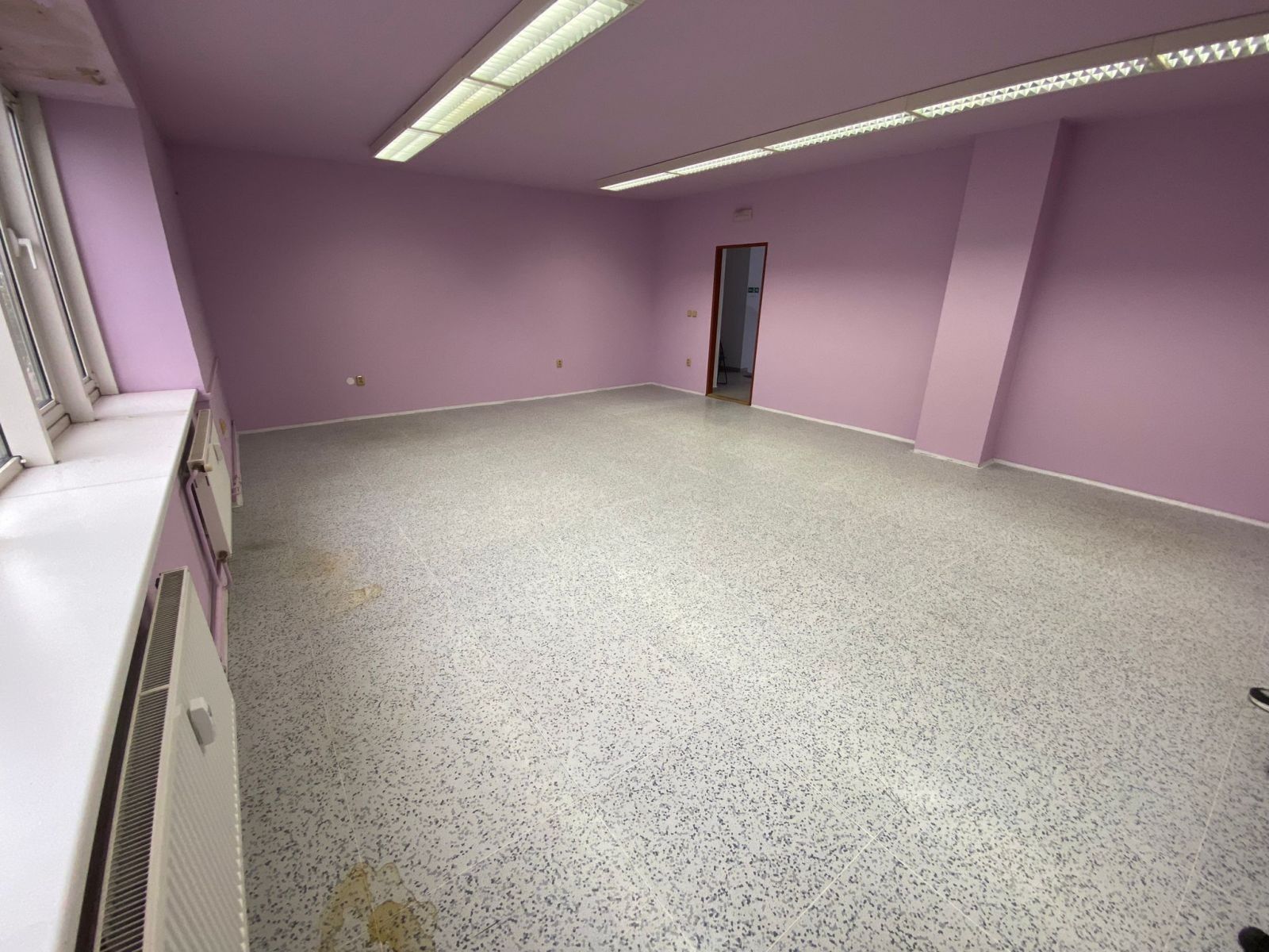 Pronájem komerčního prostoru 50 m² - foto 10