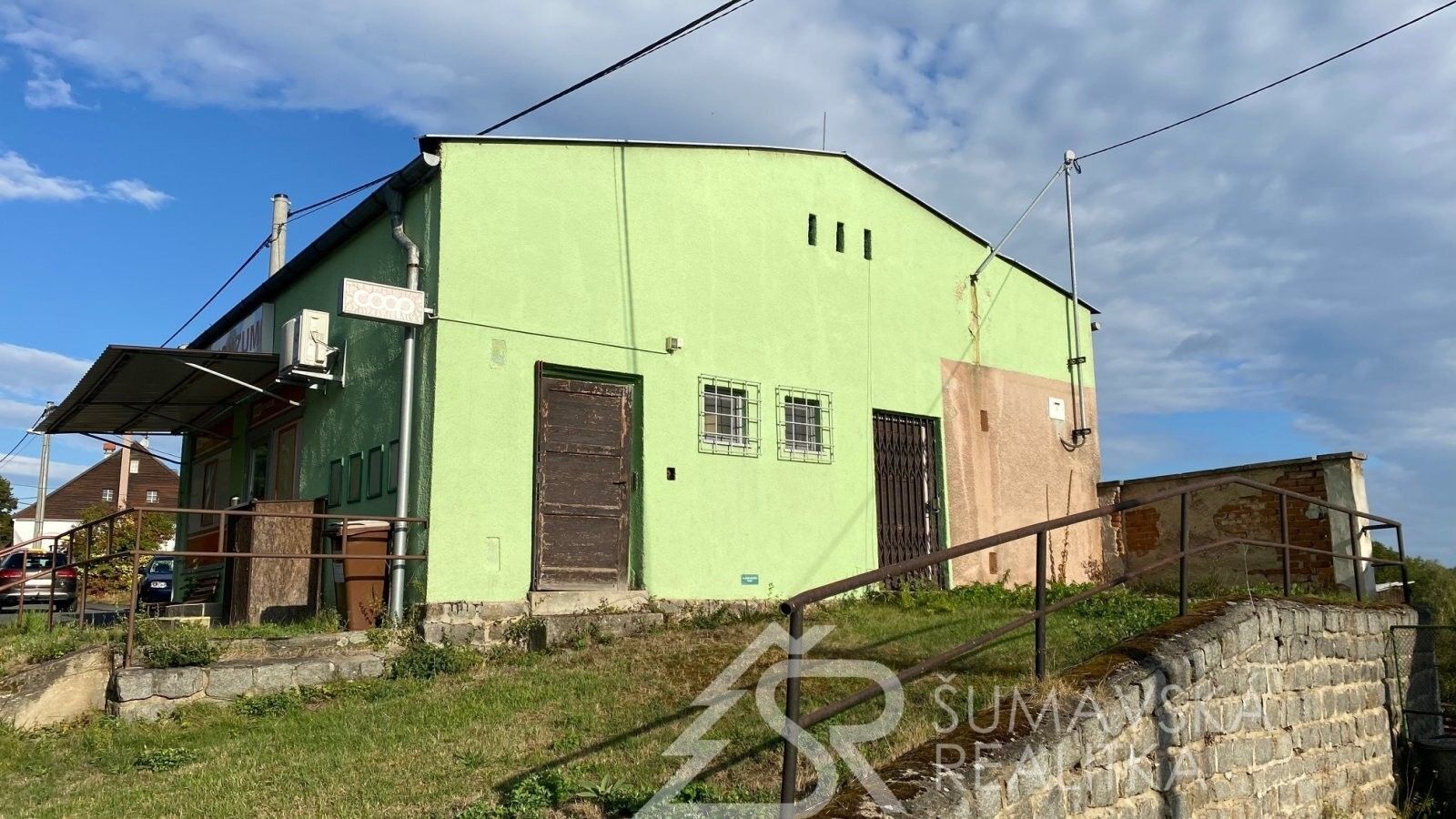 Prodej komerčního prostoru 233 m² - foto 3