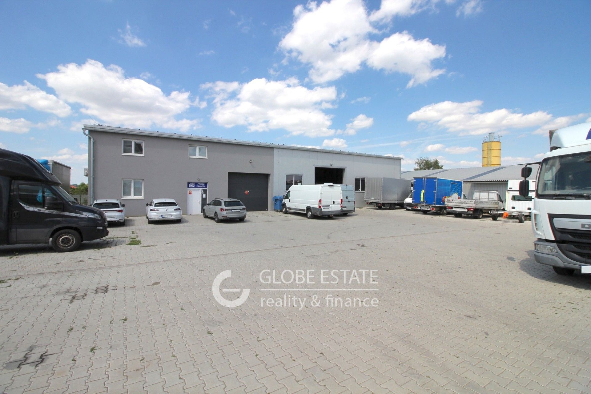 Pronájem komerčního prostoru 1000 m² - foto 12