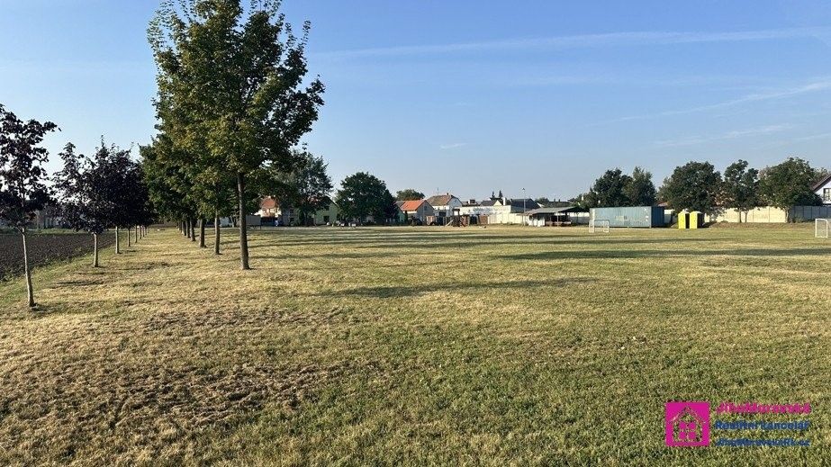 Prodej pozemku 23590 m² - foto 5