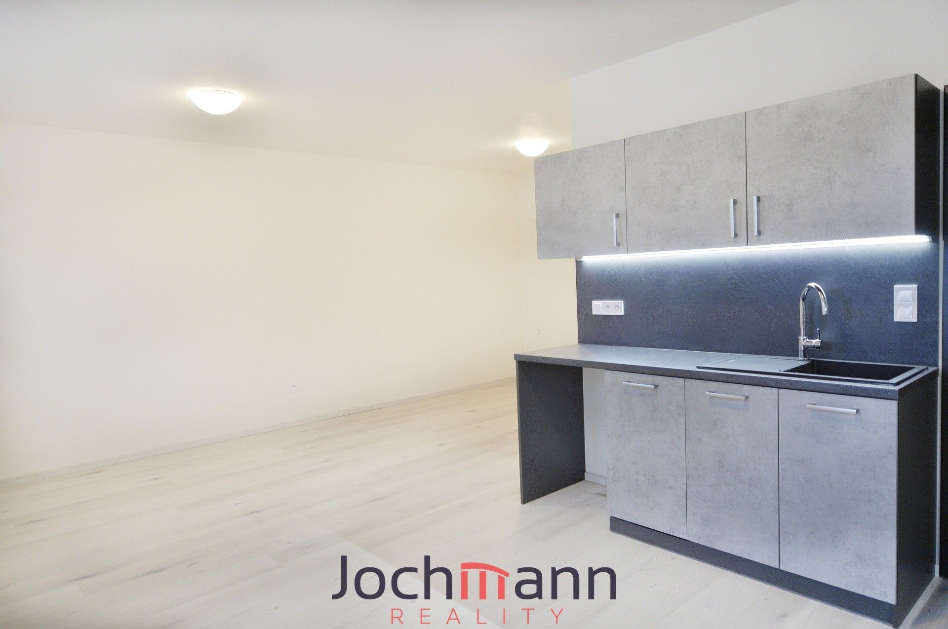 Pronájem bytu 1+kk 40 m² - foto 2