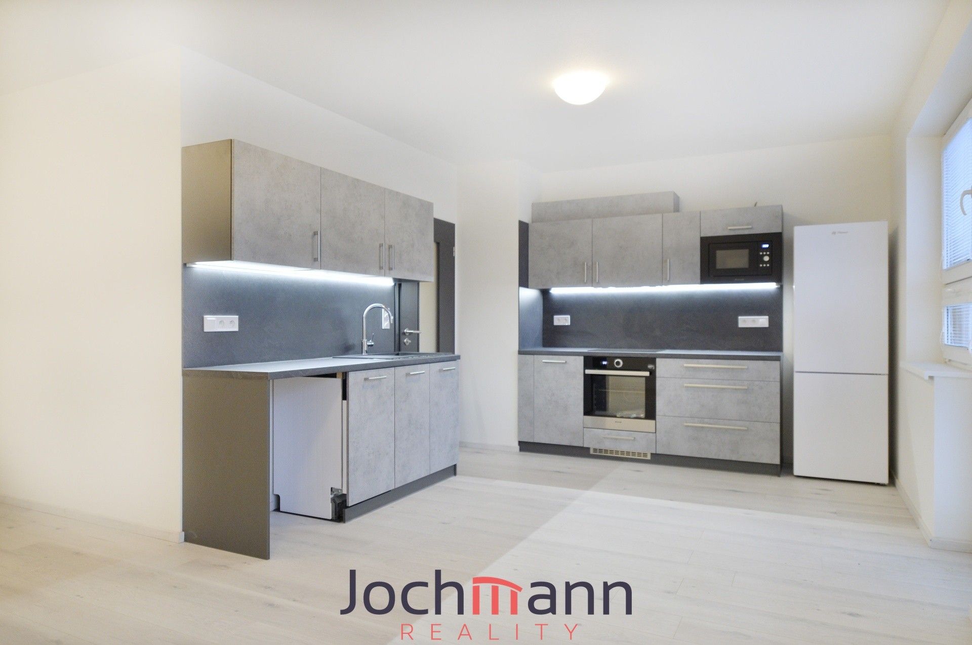 Pronájem bytu 1+kk 40 m² - foto 4