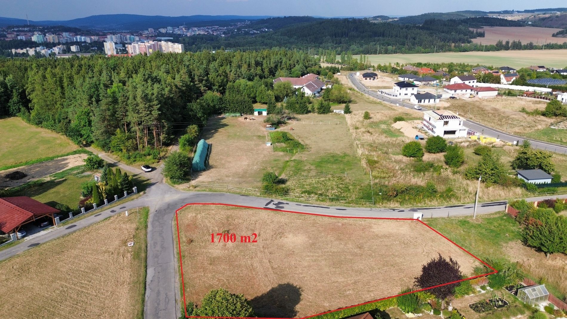 Prodej pozemku 1700 m² - foto 3