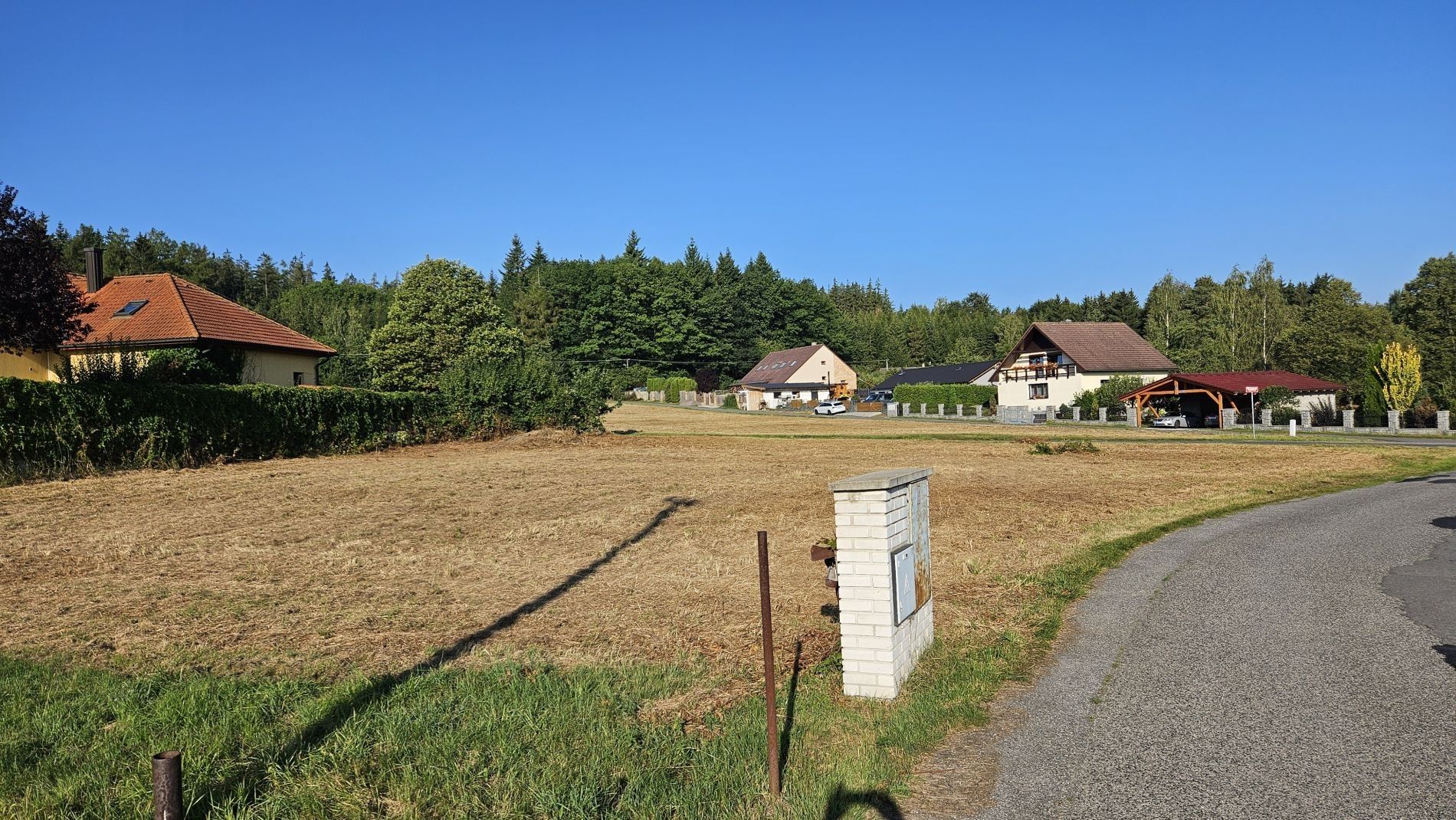 Prodej pozemku 1700 m² - foto 4