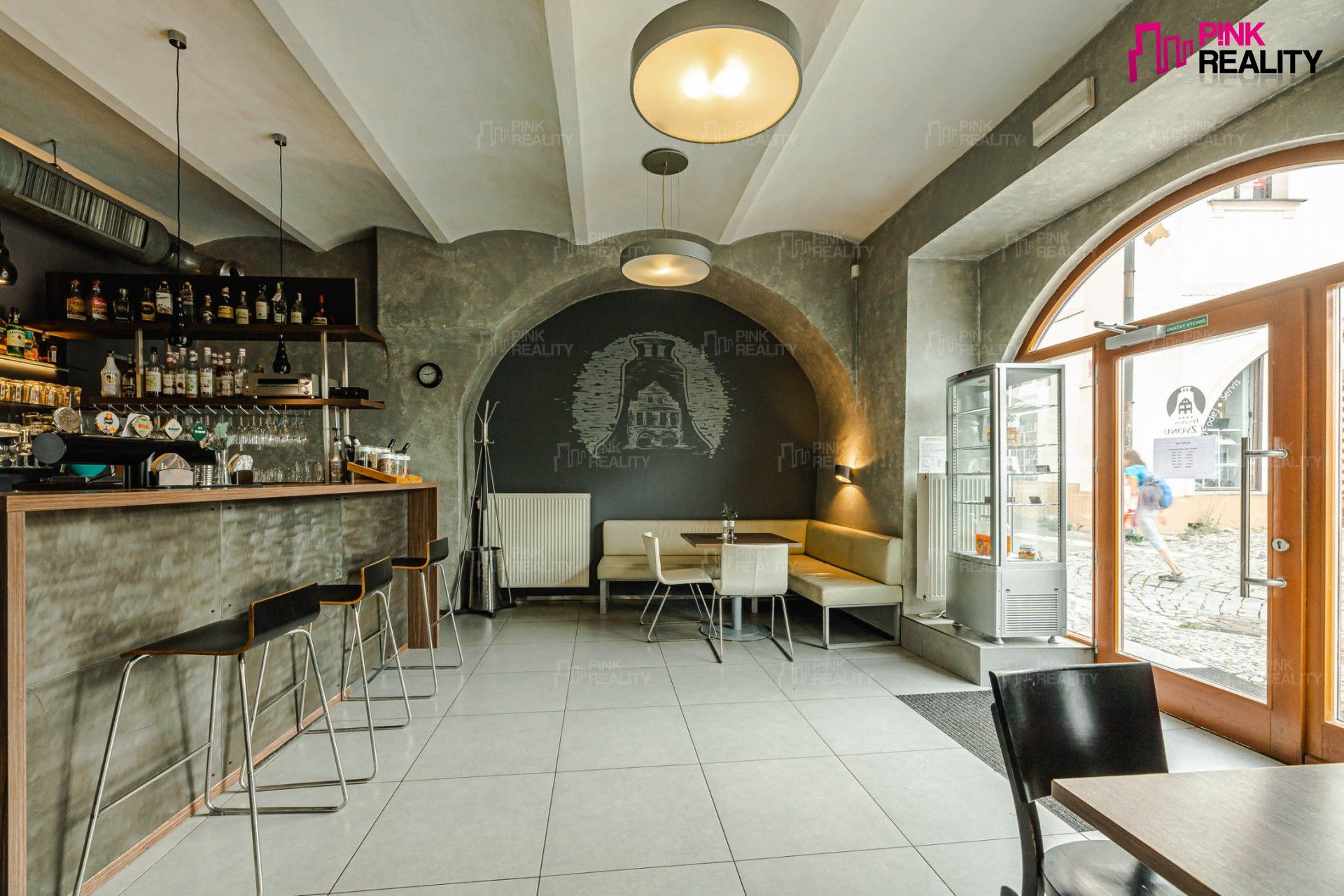 Prodej komerčního prostoru 597 m² - foto 2