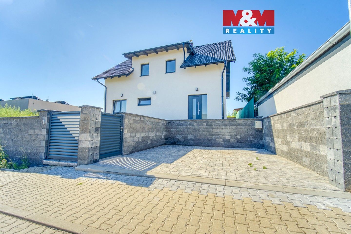 Prodej domu 168 m² - foto 1