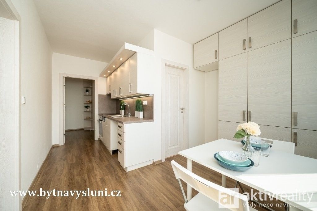 Prodej bytu 3+1 65 m² - foto 1