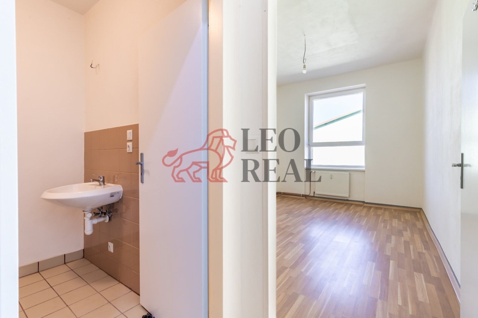Pronájem bytu 1+kk 28 m² - foto 5