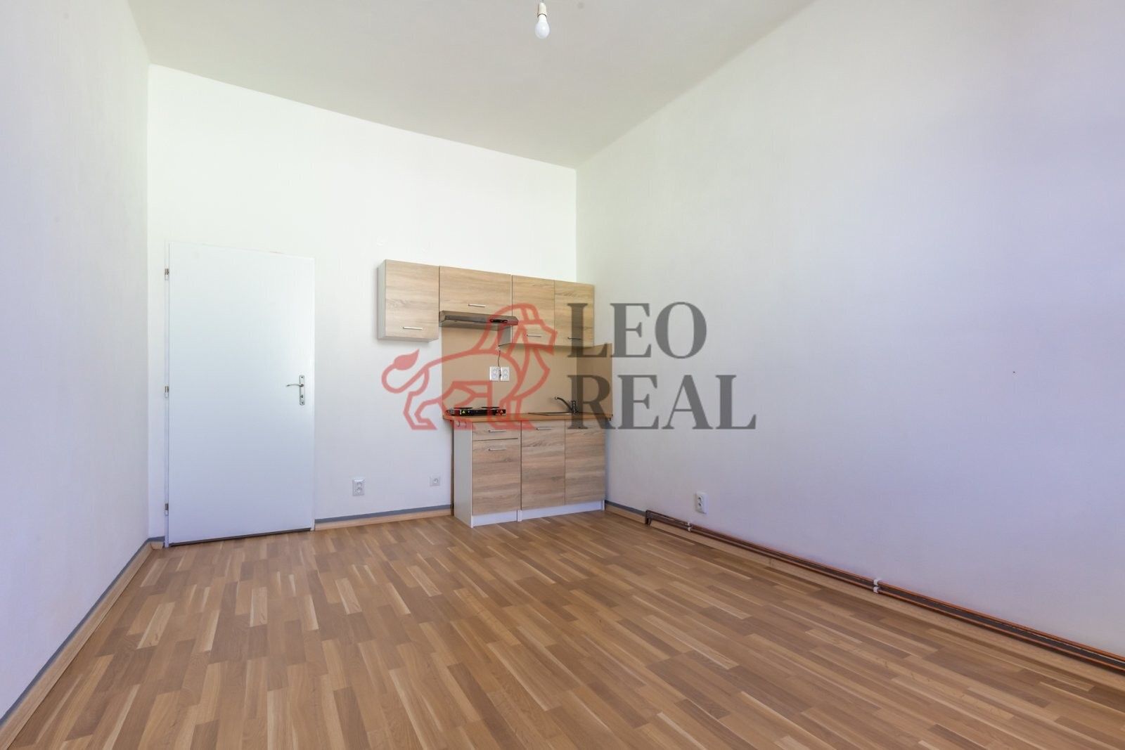 Pronájem bytu 1+kk 28 m² - foto 9