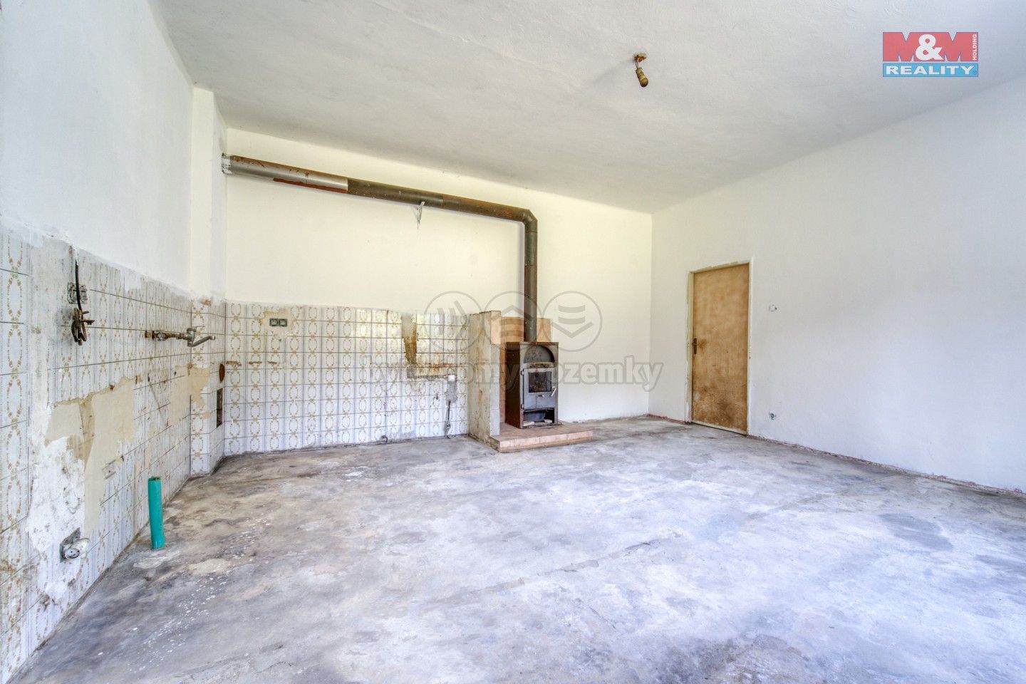 Prodej nemovitosti 150 m² - foto 5