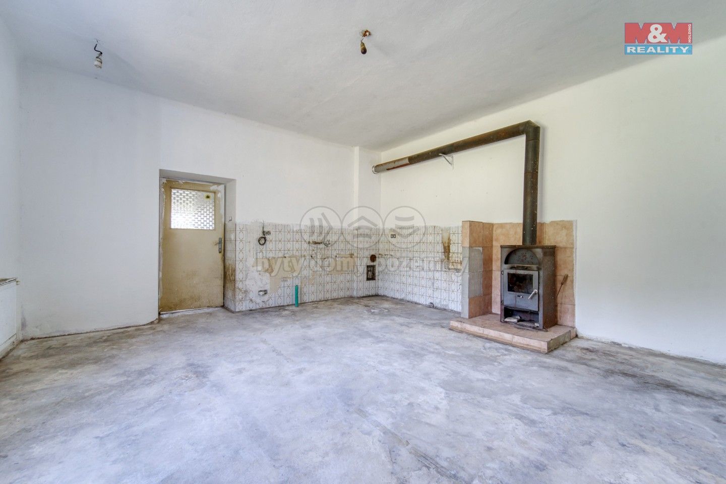Prodej nemovitosti 150 m² - foto 4
