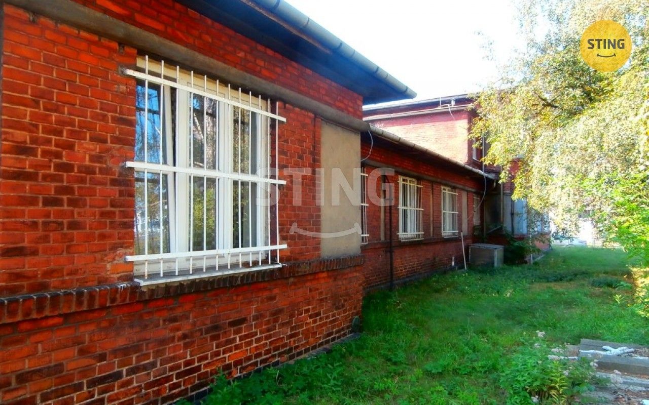 Pronájem komerčního prostoru 580 m² - foto 8