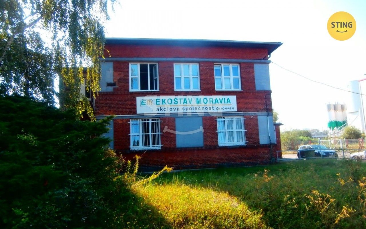 Pronájem komerčního prostoru 580 m² - foto 9