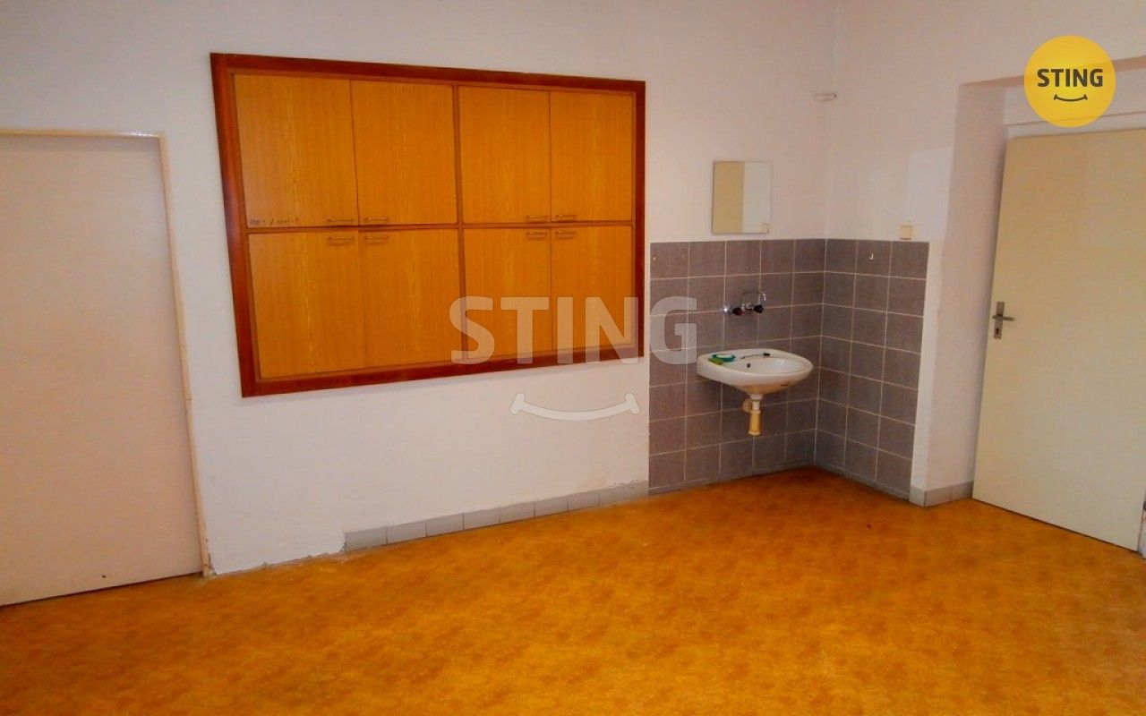 Pronájem komerčního prostoru 580 m² - foto 13