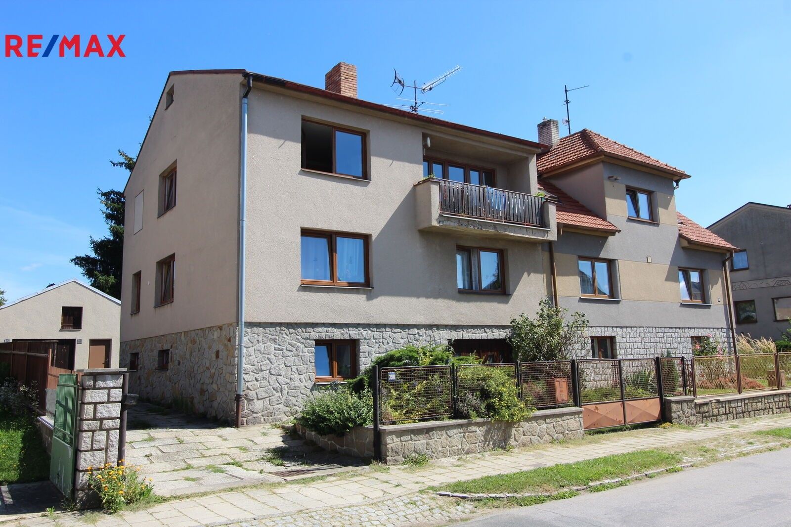 Prodej domu 205 m² - foto 1