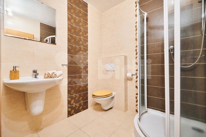 Prodej komerčního prostoru 1350 m² - foto 10