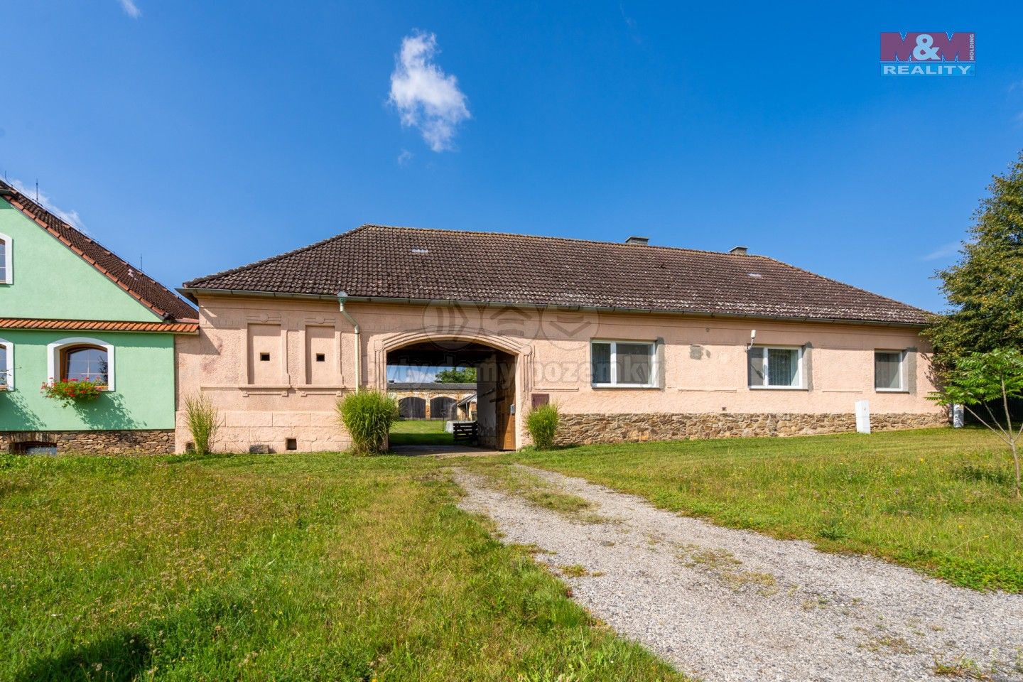 Prodej nemovitosti 250 m² - foto 9