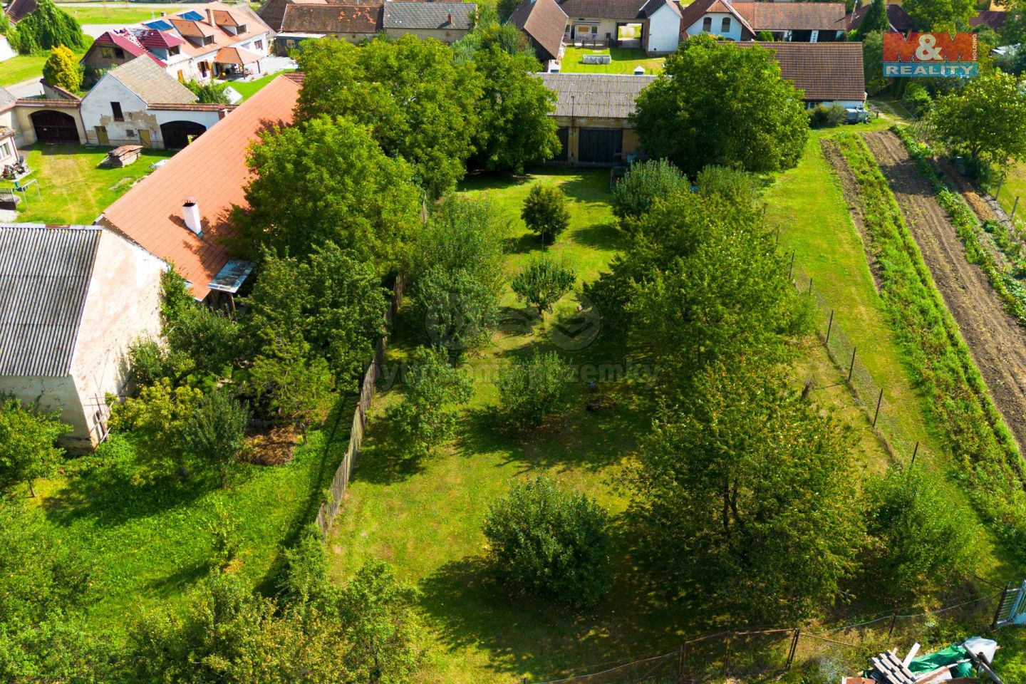 Prodej nemovitosti 250 m² - foto 18