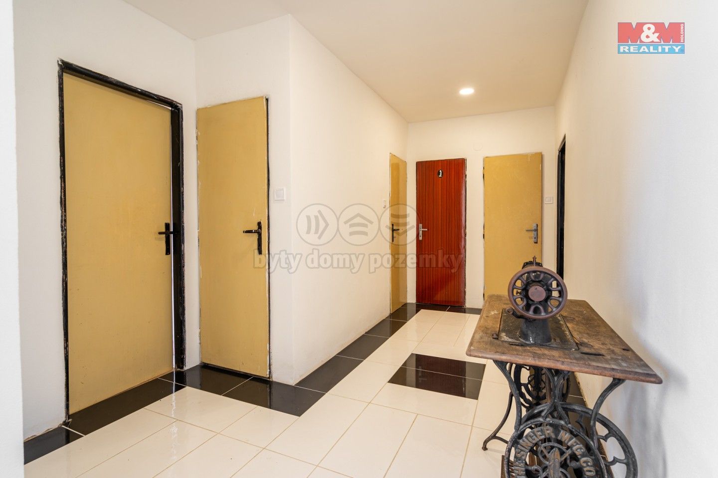 Prodej nemovitosti 250 m² - foto 21