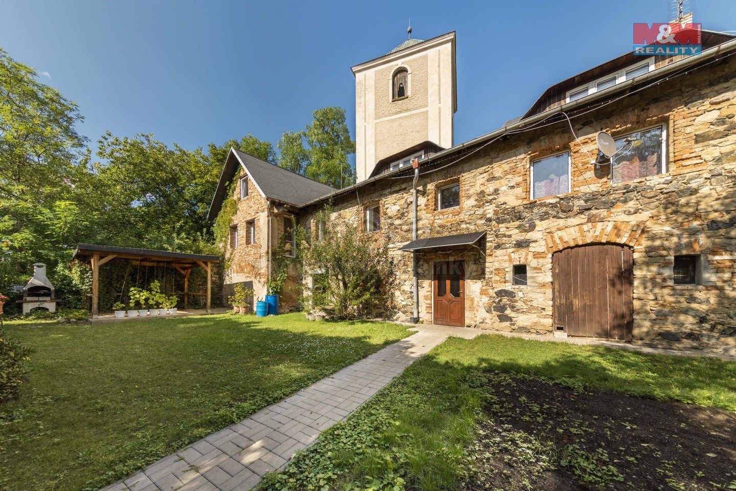 Prodej domu 210 m² - foto 1
