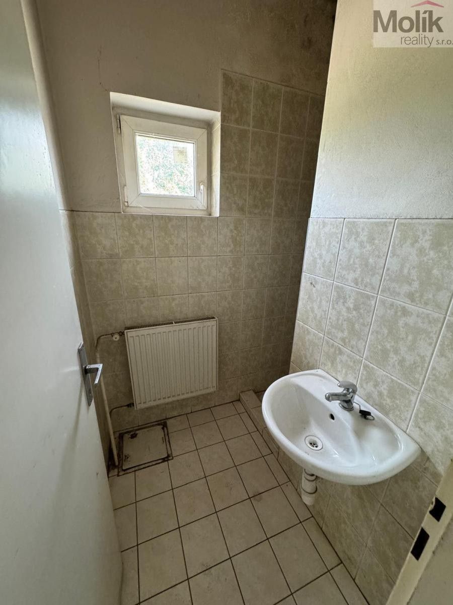Prodej komerčního prostoru 1920 m² - foto 7