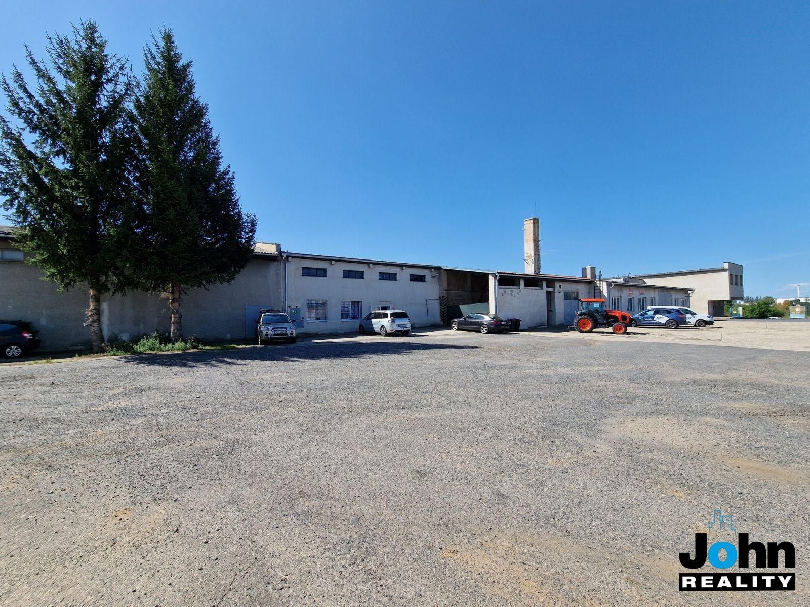 Prodej komerčního prostoru 1500 m² - foto 7
