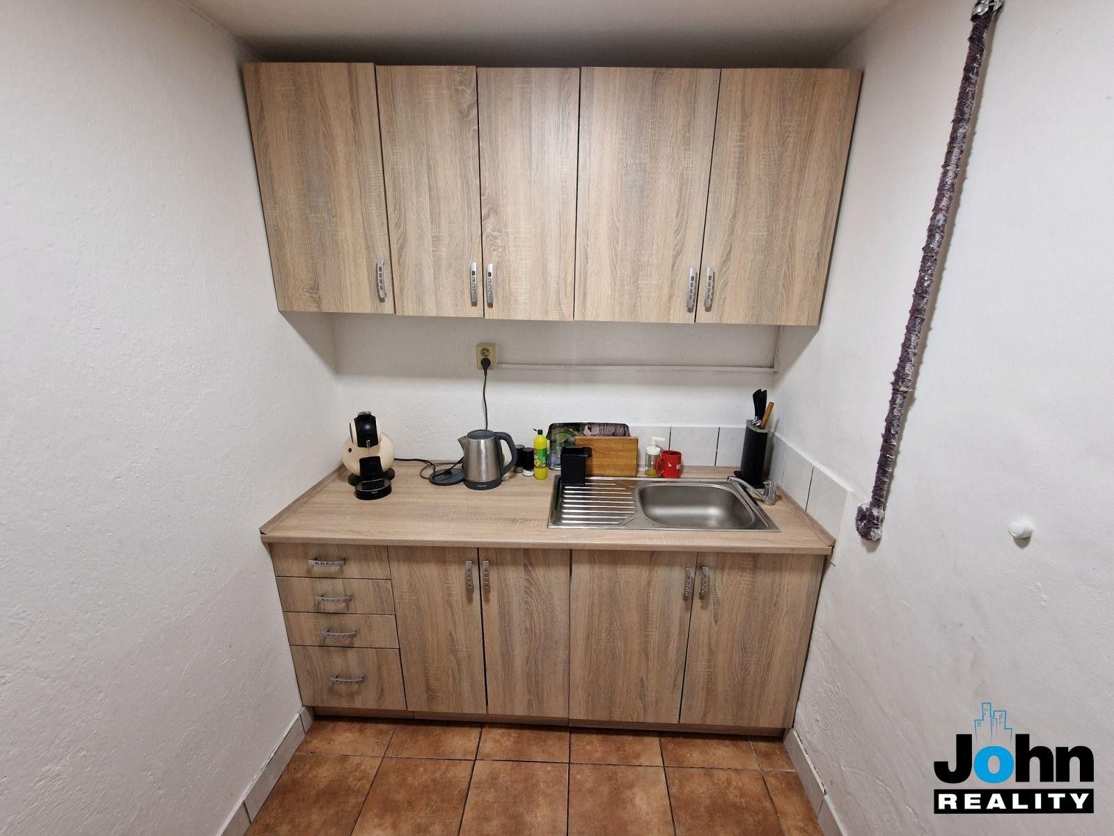 Prodej komerčního prostoru 1500 m² - foto 15
