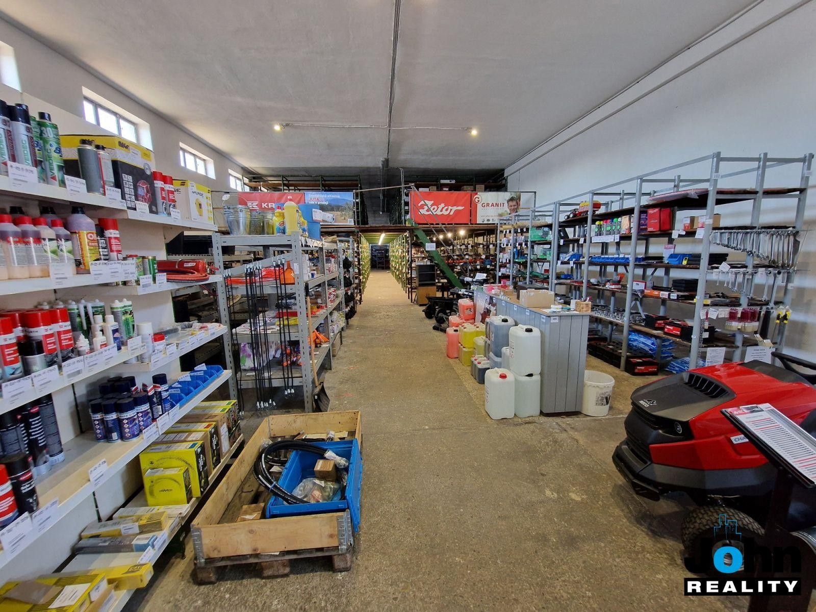 Prodej komerčního prostoru 1500 m² - foto 9