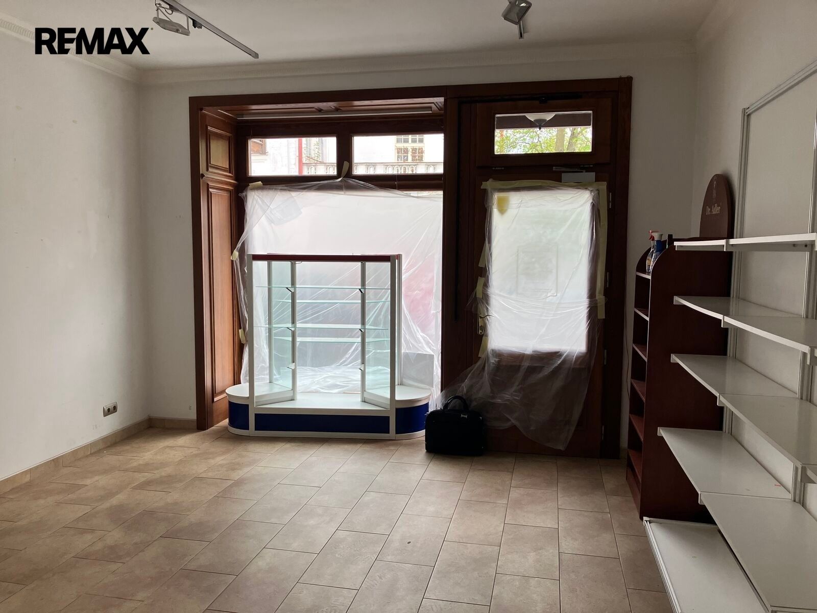 Prodej komerčního prostoru 92 m² - foto 4