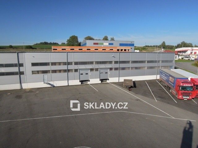 Pronájem komerčního prostoru 800 m² - foto 5
