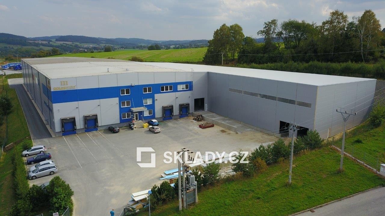 Pronájem komerčního prostoru 800 m² - foto 8