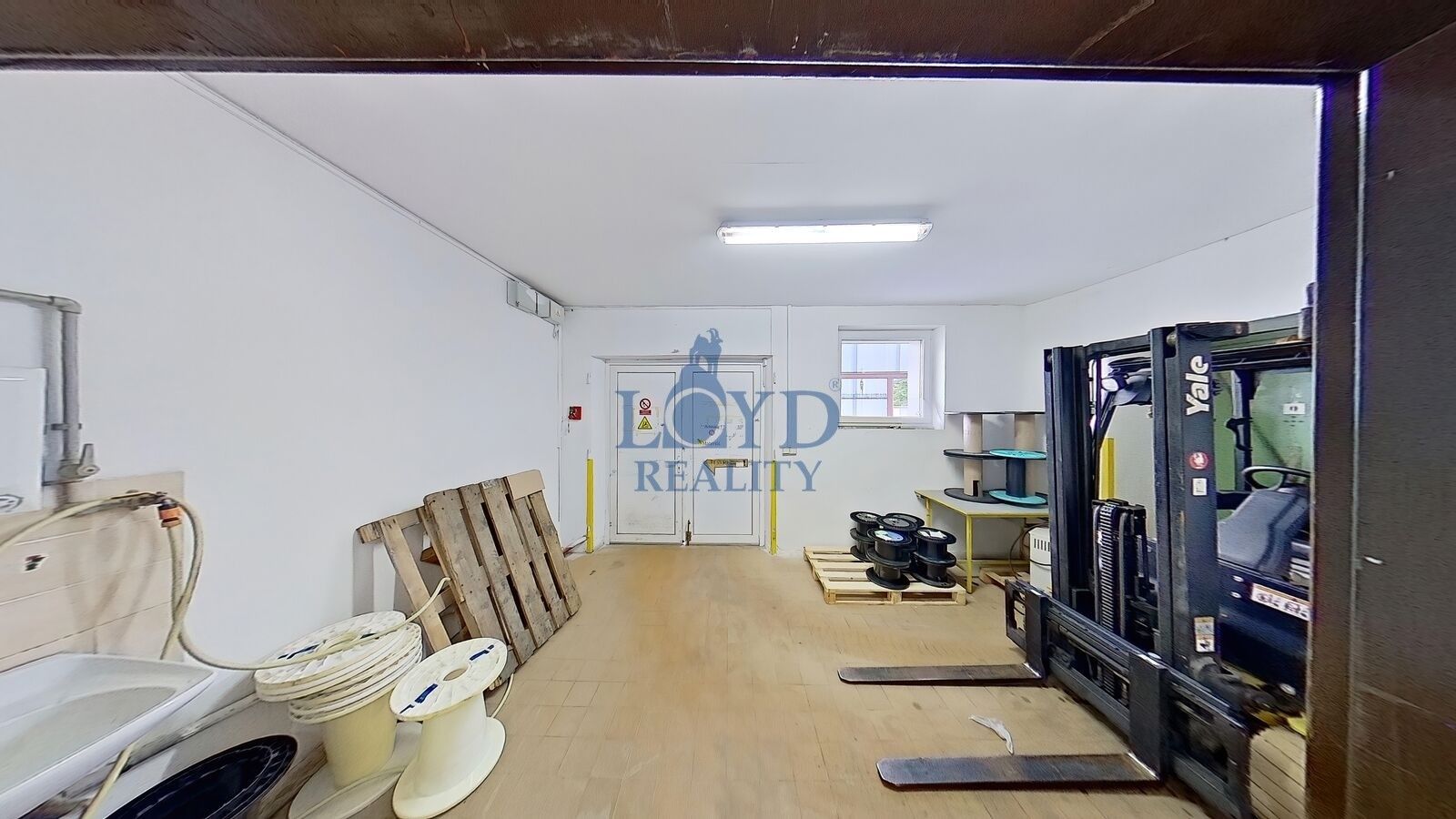 Prodej komerčního prostoru 2796 m² - foto 10