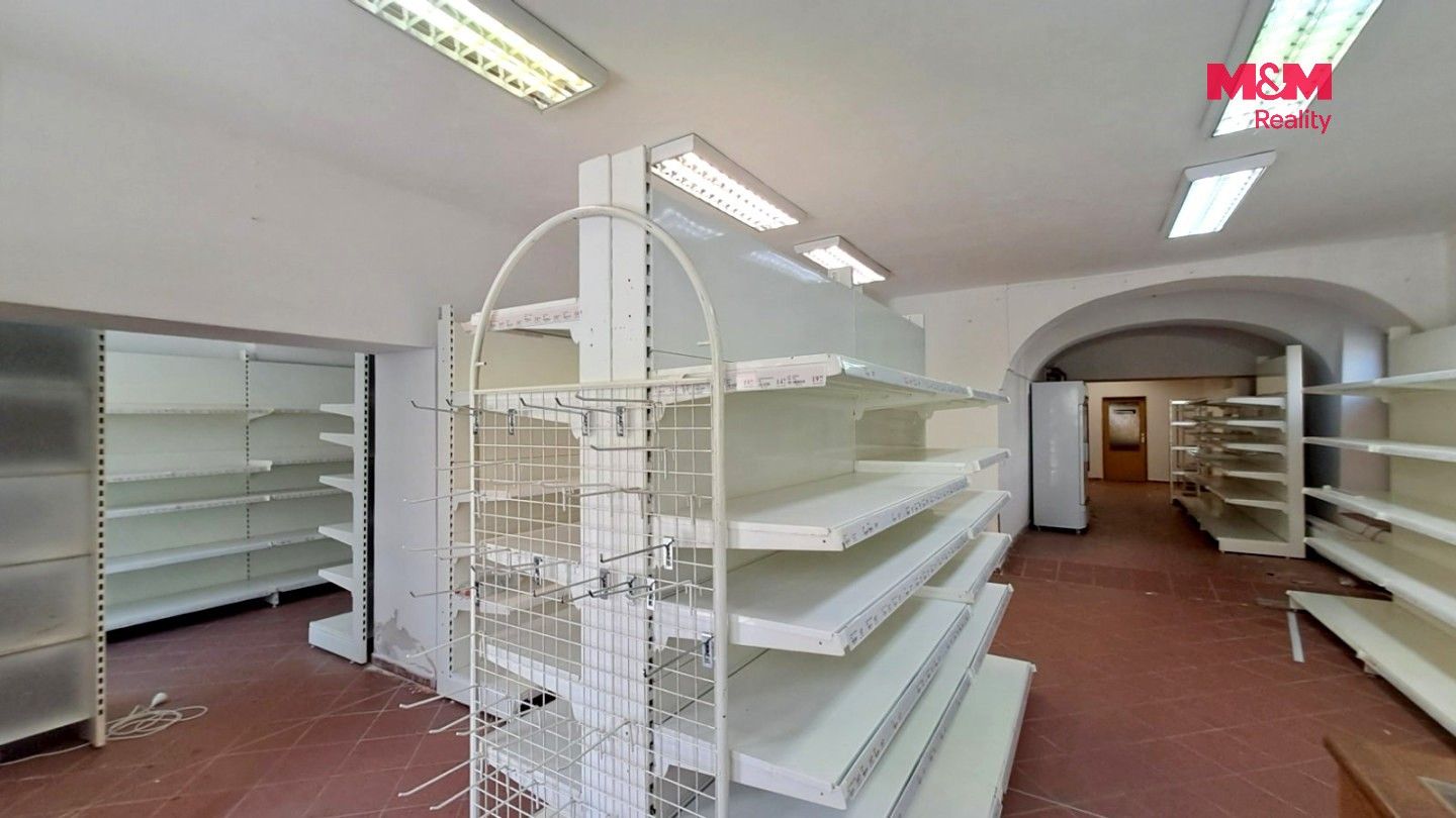 Pronájem komerčního prostoru 170 m² - foto 2