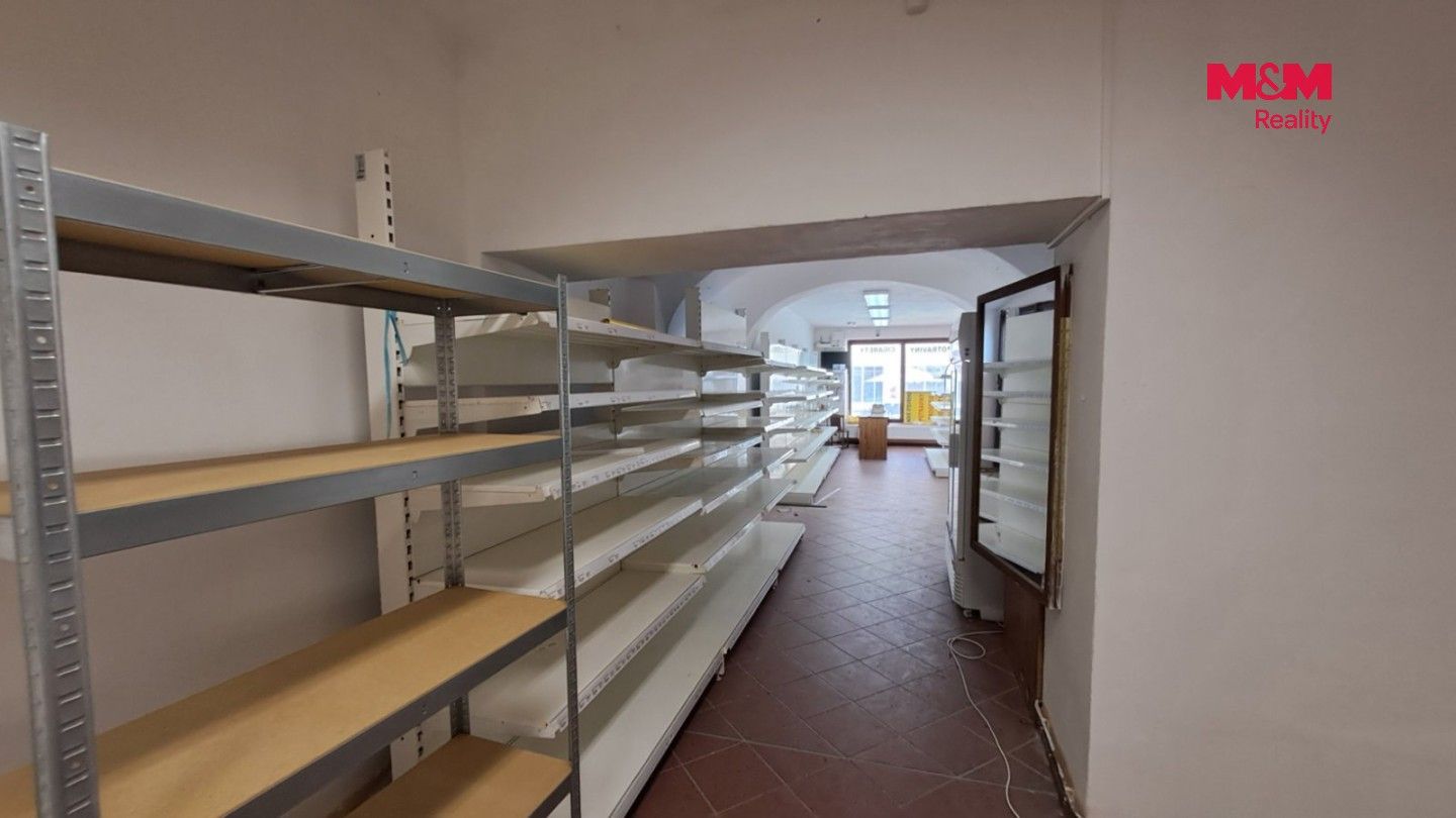 Pronájem komerčního prostoru 170 m² - foto 9