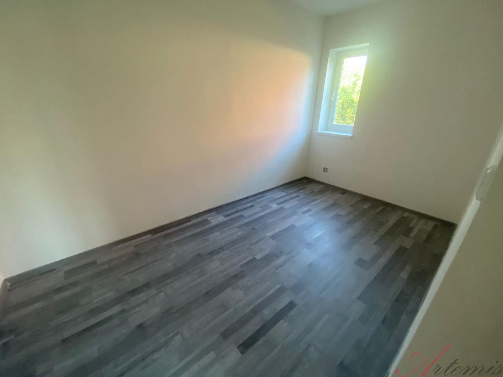 Pronájem bytu 2+1 50 m² - foto 3